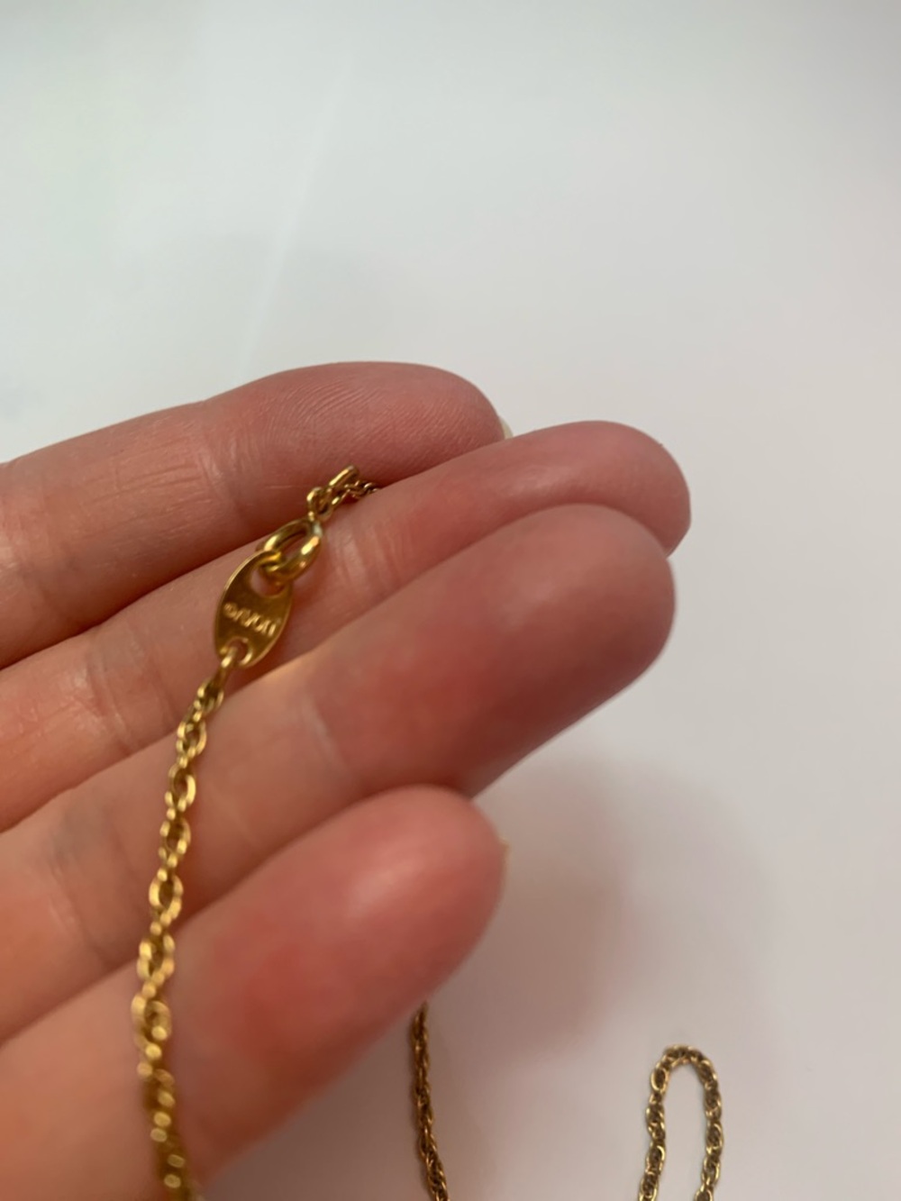 Avon Gold Rope Chain Necklace - Picture 3 of 3
